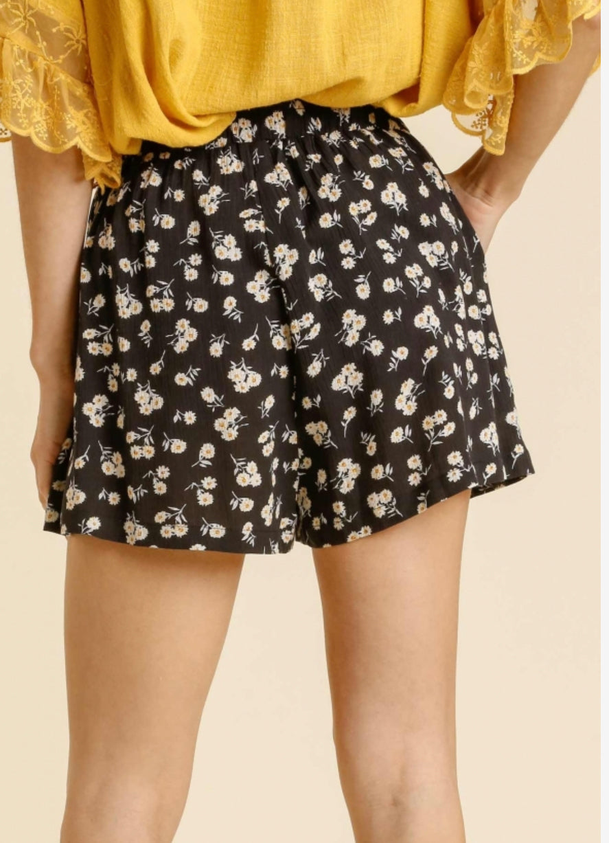 Maisy - Black Daisy Shorts